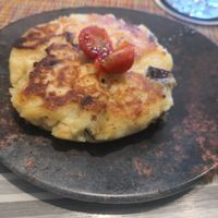 Tortilla con cositas vegana at Cerveceria Victoria in A Coruna