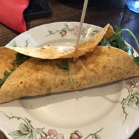 Vegan TEX: burrito relleno de soja texturizada, rúcula, queso vegano Violife y tomate con verduras at Cerveceria Victoria in A Coruna