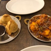 samosas & honey chilli glazed cauliflower at Incredible India in Dubrovnik