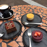 chocolate, mango and strawberry cake at More Pastry in Delft