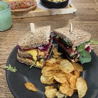 Vegan club sandwich, en daar achter vegan eiersalade  at Anne&Max in Arnhem