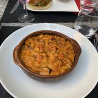 Vegan cassoulet and vegan burger and fries at Restaurant le 104 in Carcassonne