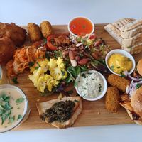 Vegan maaltijdplank at Bar Cali in Nijmegen