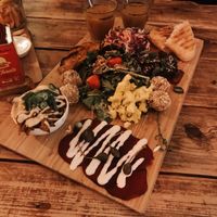 Vegan dinner platter at Bar Cali in Nijmegen