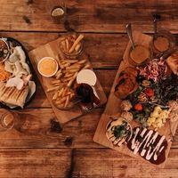 Vegan dinner platter and vegan rendang at Bar Cali in Nijmegen