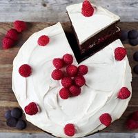 What they advertise on Instagram: https://www.instagram.com/p/CLOnOdxHLn5/ at Romeo's Sugar Free Bakery in North London