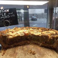 DELICIOUS vegan apple pie at Romeo's Sugar Free Bakery in North London