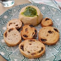 Almond cheese platter at El Enano Verde in Torremolinos