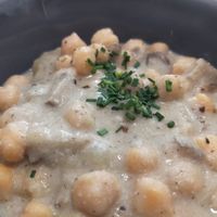 Chickpeas in truffle sauce at El Enano Verde in Torremolinos