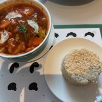 Gaeng som with brown rice at Broccoli Revolution - Central Embassy in Bangkok