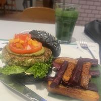 👌💯  at Broccoli Revolution - Central Embassy in Bangkok