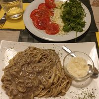 Tagliatelle with truffles €10.00 and Caprese salad €6.00 at Nirvana in Florence