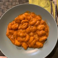 Gnocchis al pesto rosso 10€ at Nirvana in Florence