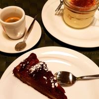wonderful desserts at Nirvana in Florence