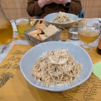 Spaghetti carbonara at Nirvana in Florence