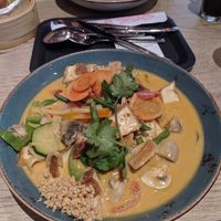 Reisnudeln in Thai Curry und Erdnuss Soße at Kittichai - Krebsgasse in Cologne