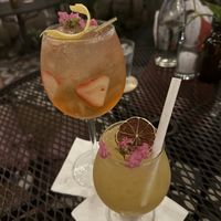 Cocktail (upper left) and mocktail (lower right)  at Mahalo in Panama City