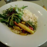 Asparagus with other vegetables in curry-sauce with rice and salad - 100% vegan at Ringhotel Die Gams in Beilngries