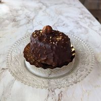 Ferrero Rocher cheesecake at Green Love in Marseille