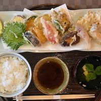 Vegan tempura lunch at Yamaichi Bekkan in Miyajima