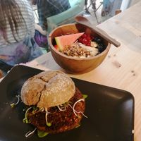 Vegan quinoa burger & acai bowl at Feel Good in Groningen