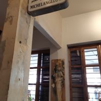 המקום at Michelangelo Cafe in Tel Aviv
