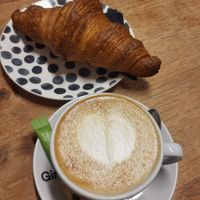 cappuccino and croissant at I Scream Coffee in Leiden