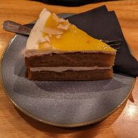 Summer Breeze cake at I Scream Coffee in Leiden