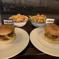 Cheesy M&M with “this isn’t bacon” and chips   at Bread Meats Bread in Edinburgh