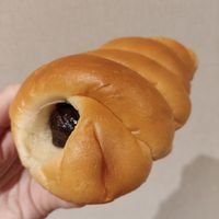 Chocolate filled bread at HiPizza in Taipei