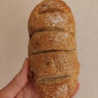 Ham and garlic bread at HiPizza in Taipei