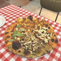   at HiPizza in Taipei