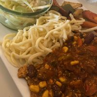 Bauernspätzle mit Chili sin Carne und Fenchelsalat  at Dreizehn in der Muehle in Augsburg