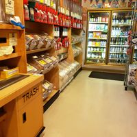 Bulk section at Red Barn Natural Grocery in Eugene