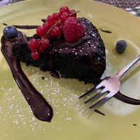 Torta al cioccolato at L'OV Osteria Vegetariana in Florence