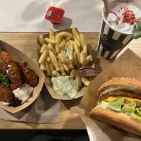 Like chik’n tenders w/ buffalo sauce, fries, Smash burger, strawberry ”milkfake"  at Veg Machine in Tallinn