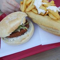 vegan burger and vegan sandwich at M-Snack in Liege