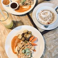 Tofu scramble and coconut oats at Clear Cafe in Ubud