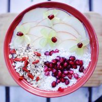 Açaí bowl with müsli at The Juicery Cafe in Pokhara