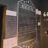 Board with daily specials at Camaraderia Gastrobar in Belo Horizonte