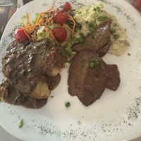 escalope de soja com arroz a piamontese e batatas ao murro  at Camaraderia Gastrobar in Belo Horizonte