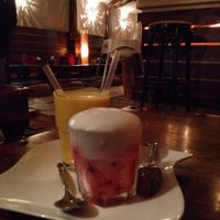 smoothie and vegan "Maja Blanca" (coconut pudding with cherries) at Kamayan Restaurant in Bremen