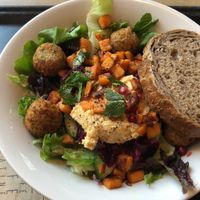 Falafel salad at Dean & David in Bremen