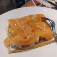 Cenina con salmone, formaggio e cavolfiore at Essenza in Grosseto