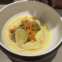 Vellutata fredda con latte di cocco e involtino di carta di riso   at Essenza in Grosseto