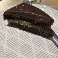 Sacher con crema al pistacchio   at Essenza in Grosseto