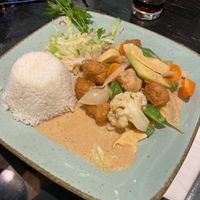 Veganes Hühnchen mit Erdnuss 🥜   at Wok and Roll in Bochum