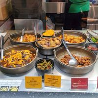 Choices for mains and 'premium' mains at Greendot - Vivocity in Central Singapore