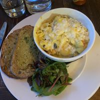 Mac and cheese, with garlic bread  at Harmonium in Edinburgh