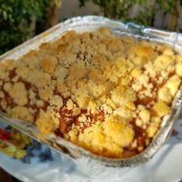 Crumble. It's a delicious 😋  at Aurora Restaurante Antiespecista in Porto Alegre